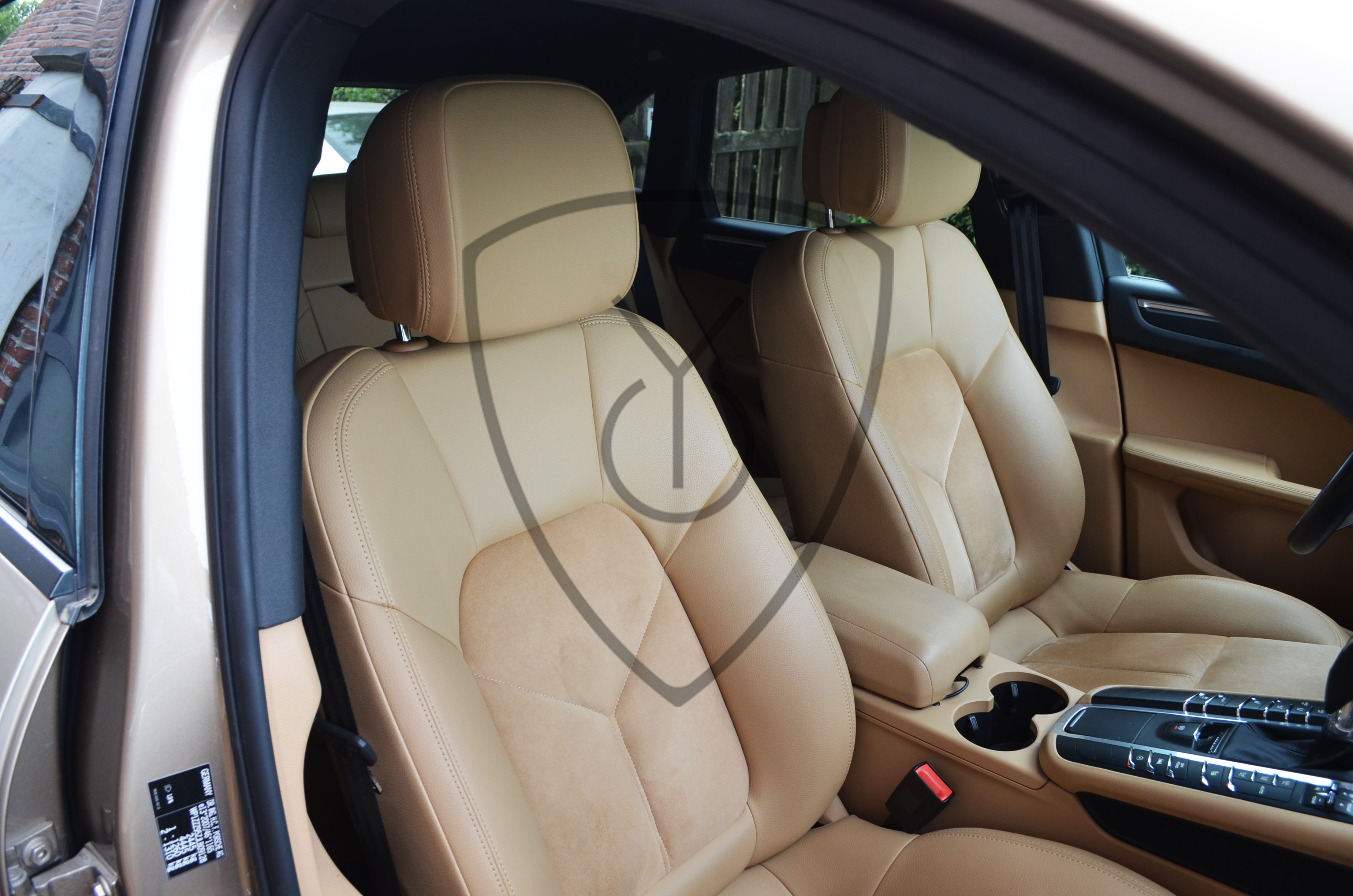 PORSCHE MACAN 2.0 TURBO — image 7
